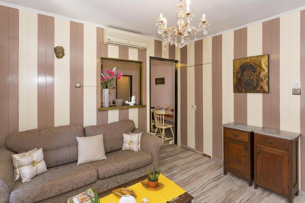 North Wall Apartment Спліт Екстер'єр фото